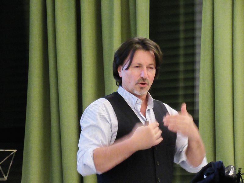 Martin Fronthaler vom Therapiezentrums Bad Bachgart referierte über Schlafstörungen.