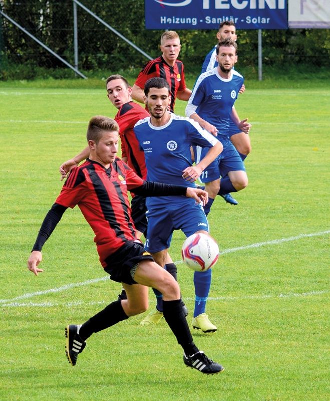 Im Derby zwischen Goldrain (blau) und Morter gab  es ein torloses  Unentschieden.