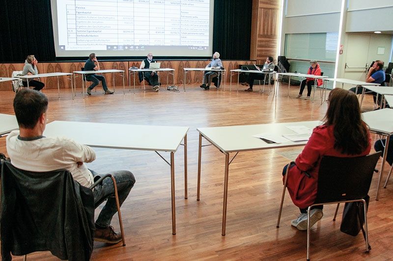 Der Schludernser Gemeinderat im Kulturhaus diskutierte lange über die Finstergasse