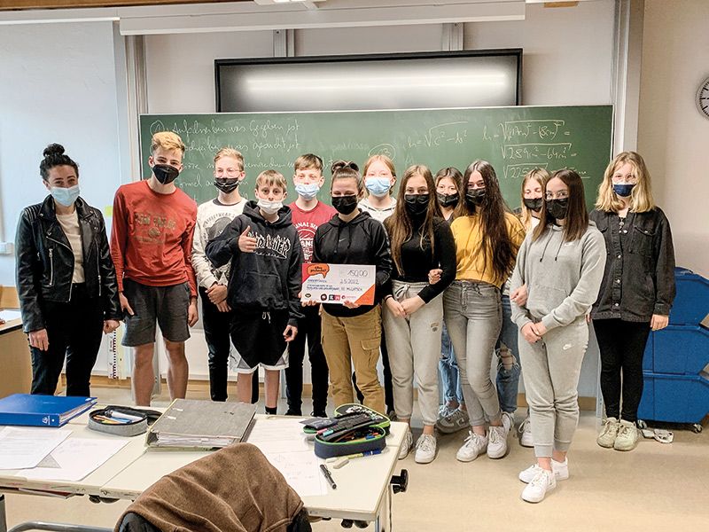 Die Schülerinnen und Schüler der Klasse 3 E der Mittelschule Latsch.