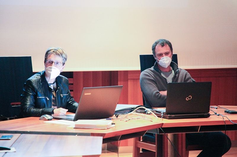 Die Generalsekretärin Monika Platzgummer Spiess und BM Josef Thurner: „Wie sollen wir wissen, wer die Gegeninteressenten sind?“