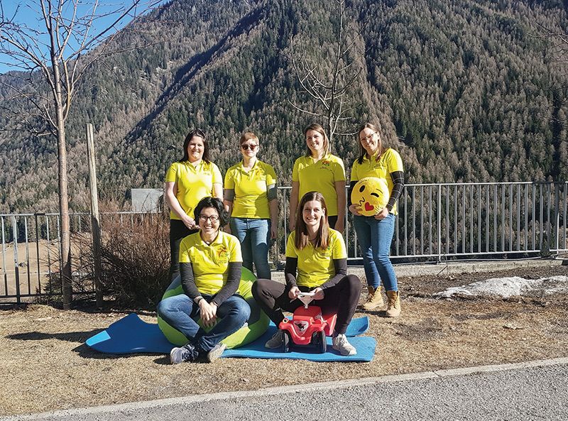 Das Elki-Team freut sich, dass die Angebote in Martell gut angenommen werden hinten v. l.: Carmen Hanny, Sabrina Schwarz, Sarah Zagler, Maria Ladurner Vorne: Heidi Gamper und Marika Gurschler