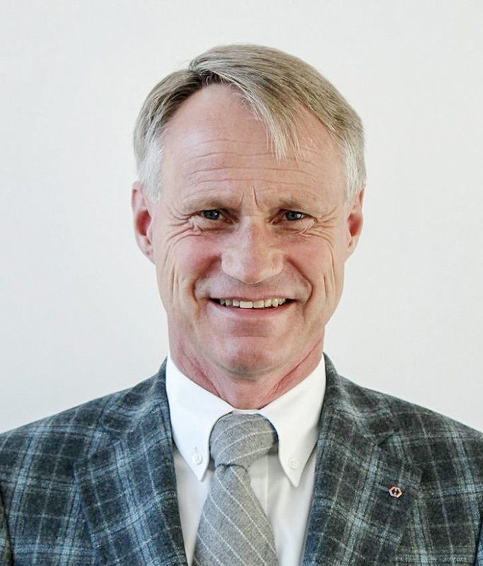 Wir haben den Ort noch nicht entschieden, aber es muss auf jeden Fall ein Werk in einem Niedrigkostenland entstehen. Denn wir brauchen eine Steigerung der Konkurrenzfähigkeit. Christoph Hoppe
