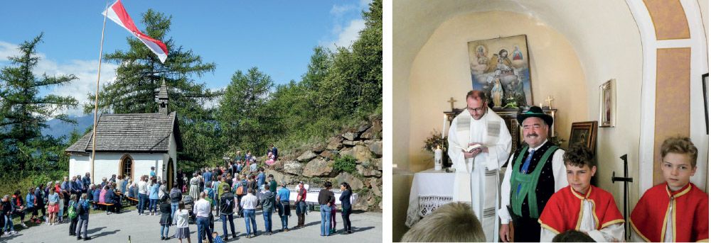 Dekan Christoph Wiesler feiert den Gottesdienst bei der St. Josefs Kapelle auf Trumsberg. Die Feier wurde musikalisch umrahmt von Markus Seppi und Sohn Jonathan mit Posaunenklang. Rechts: In der St. Josefs Kapelle: Dekan Christoph Wiesler, Ernst Kaserer und die Ministranten Samuel und Sebastian aus Tschars.