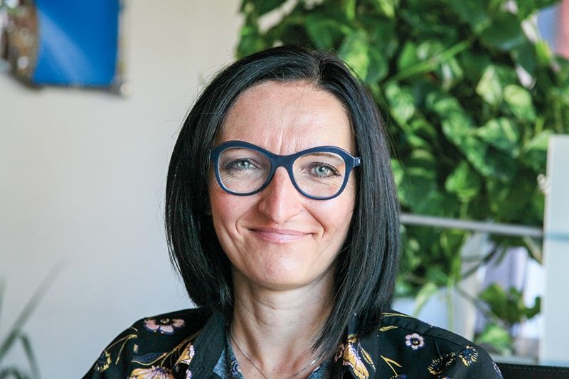 Die Latscher Wirtschaftsreferentin Irmgard Gamper erläutert die neue Wirtschaftsförderung