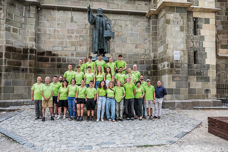 Sto-Teilnehmer vor der Schwarzen Kirche