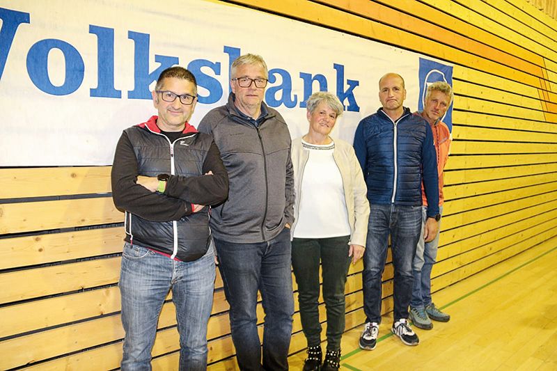 Der Ausschuss des ASC Sesvenna Schlinig: v. l. Toni Spiess, Walter Eberhöfer, Klara Angerer, Veith Angerer, Günther Sagmeister