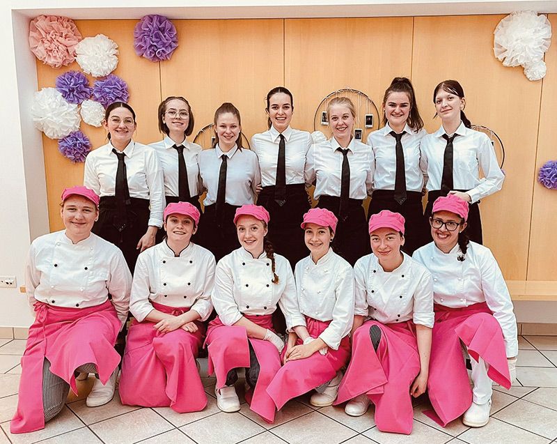 Event an der der Fachschule Kortsch: Das Motto „Wir blühen auf“ spiegelte sich in den Einladungen, in der Dekoration und im Menü wider und die gesamte Veranstaltung bildete somit ein harmonisches Gefüge