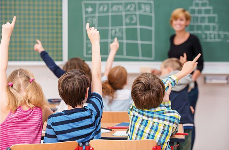 Wie die verpflichtenden Beratungsgespräche bei Schuleintritt oder Schulwechsel ablaufen sollen, hat die Landesregierung heute festgelegt. (Foto: LPA)