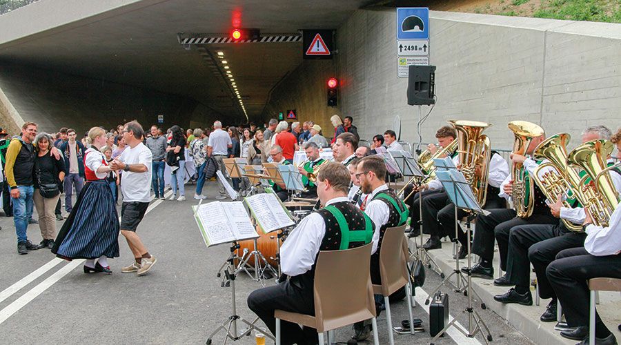 große Begeisterung beim Volk
