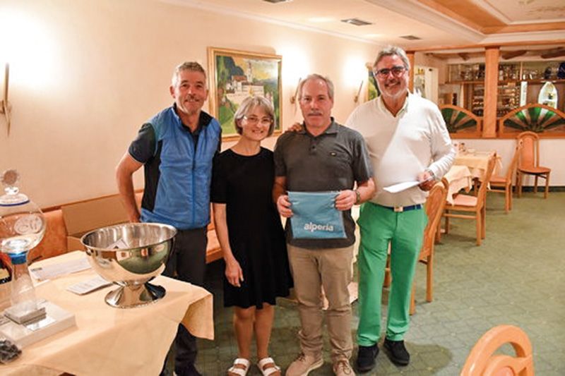 Maria Theresia Golf Trophy 2020 - Helga und Norbert Tappeiner mit S. Tappeiner und H. Pöder