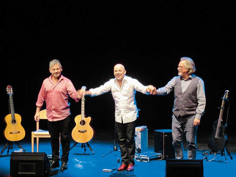 Das Südtiroler Kulturinstitut präsentierte im Kulturhaus Schlanders mit Ossy Pardeller, Georg Clementi und Harald Martenstein einen literarisch-musikalischen Abend, wobei es viel zu lachen gab.
