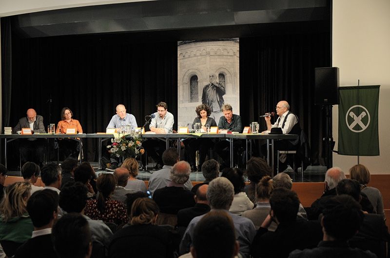 2019 zog der Literaturpreis viel Publikum nach Laas. Als Preisträgerin wurde Angela Lehner (‚Vater unser‘) gekürt. Lola Randl (‚Der große Garten‘) konnte den Publikumspreis bislang nicht einlösen.