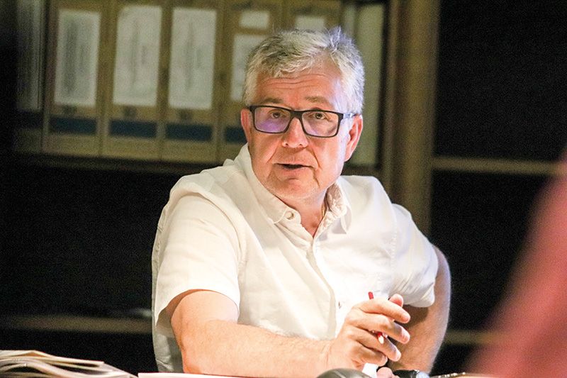 Vizesekretär Roland Reinalter hält in Laas die Stellung