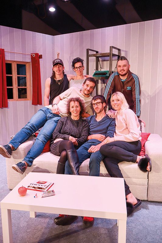 vorne v. l.: Dagmar Thöni, Peter Stecher, Jasmin Stecher; hinten v. l.: Lukas Habicher, Elisabeth Zöggeler, Urban Hellrigl und Mirko Kuenrath